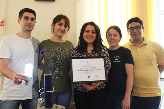 Yerevan Young Minds group with award, from l to r: Artyom Stepanyan, Anna Grigoryan, Hripsime Mkrtchyan, Gayane Karapetyan Davit Aslanyan
